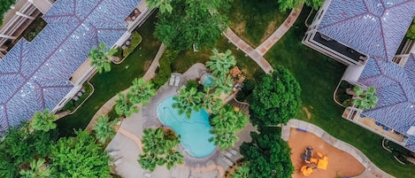 Inomhuspool och uppvärmd pool