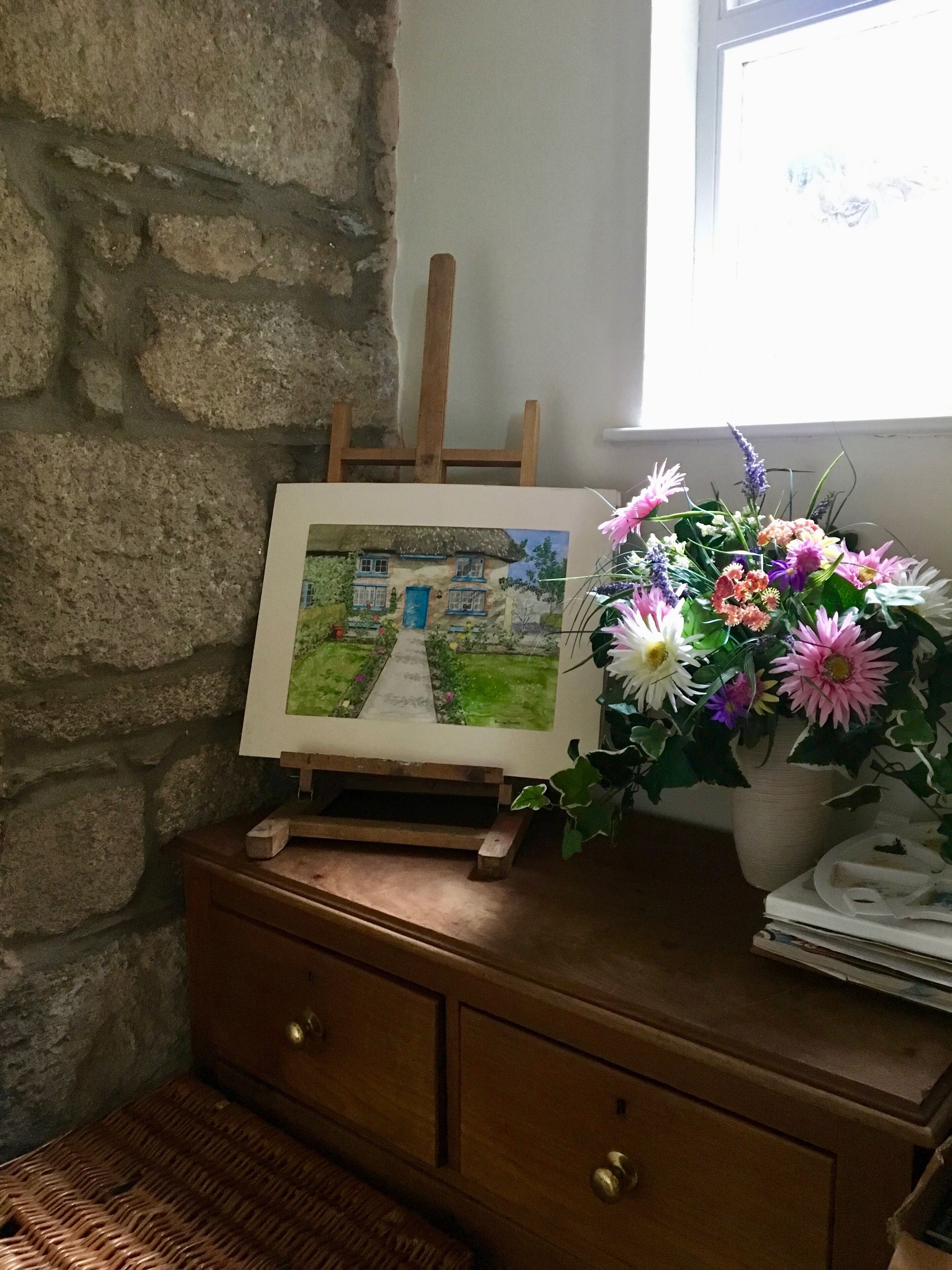 18th Century Grade 2 Listed Delightful Cornish Cottage. Ideal location. Perfect