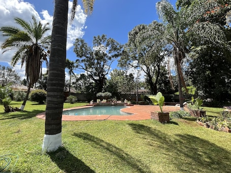 Pool. G & I House - Self Catering with 24/7 Security, On-site Assistant & Solar Backup