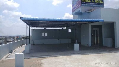 iROOMZ Partha Grand