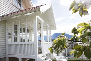 Terrace/patio - Villa Solvorn (Luster)