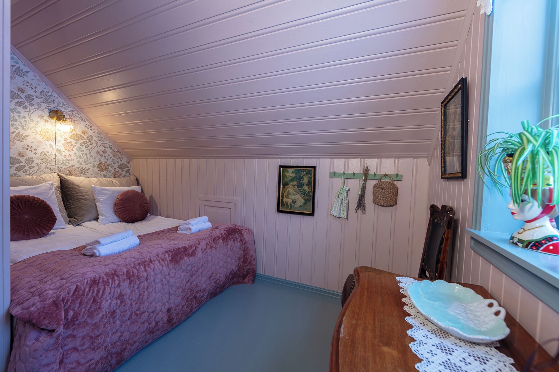 Basic Double Room (Setålen, nr 4) | Down comforters, blackout drapes, free WiFi, bed sheets