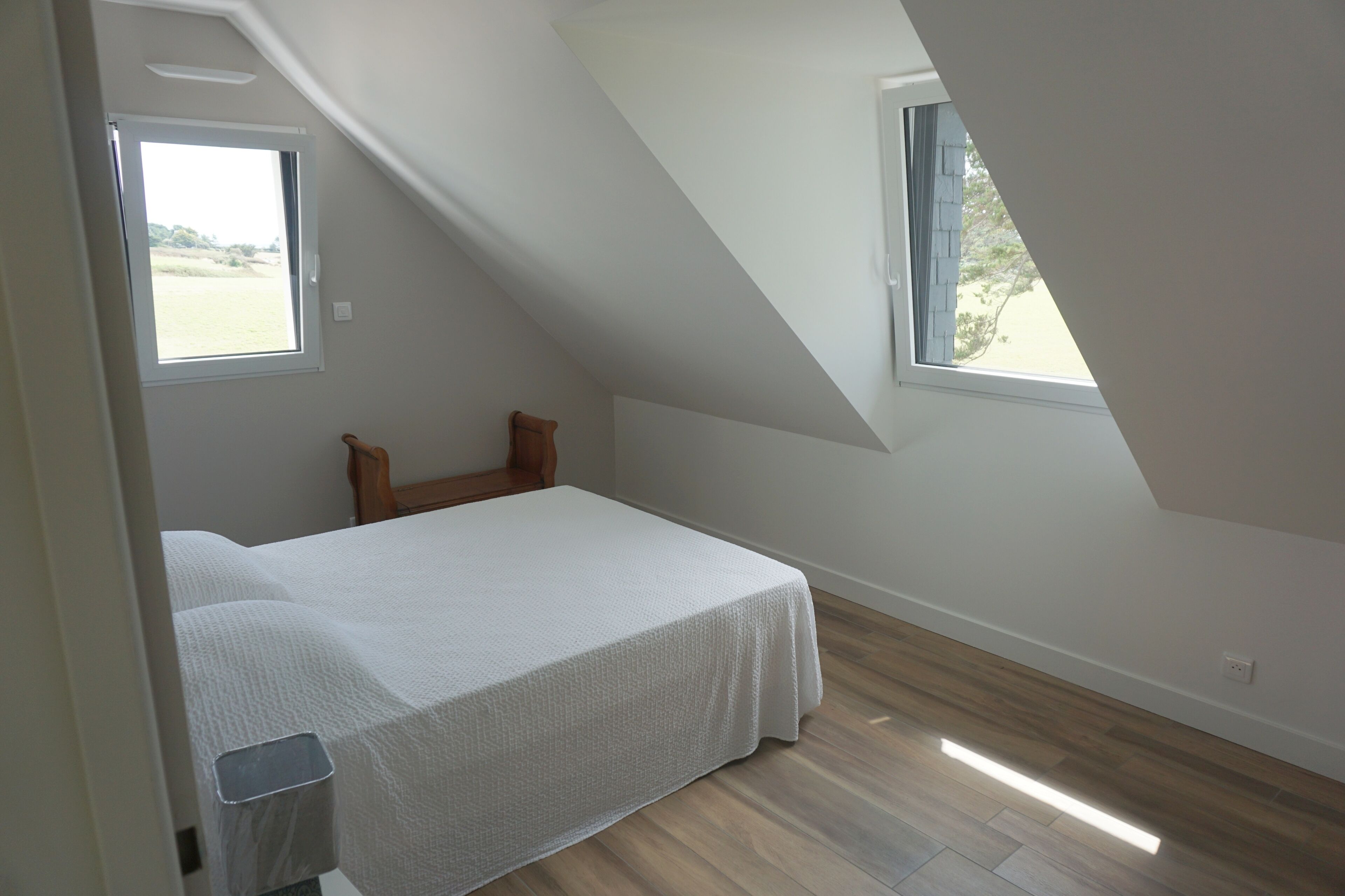 2 chambres, fer et planche à repasser, lit parapluie, Wi-Fi gratuit