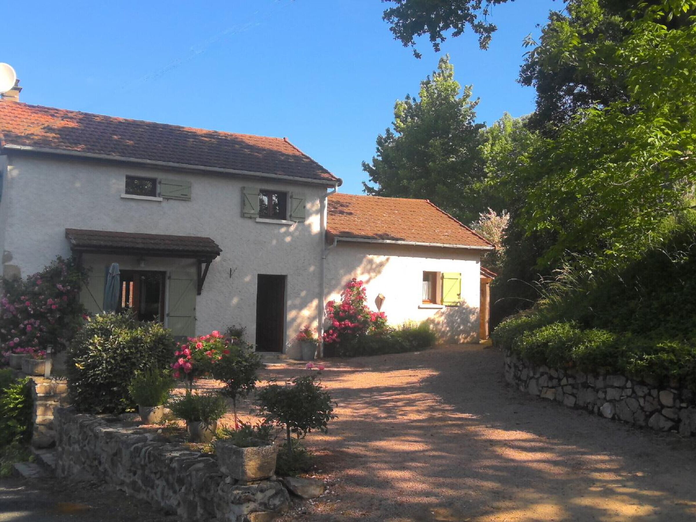 Gite Le Mayet-de-Montagne, 3 bedrooms, 6 persons
