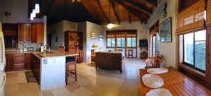 تلفزيون ذكي، كُتُب، مكتبة فيديو