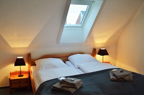 Standard Double Room | Soundproofing, free WiFi, bed sheets - Hotel Südstrand Amrum (Wittduen)