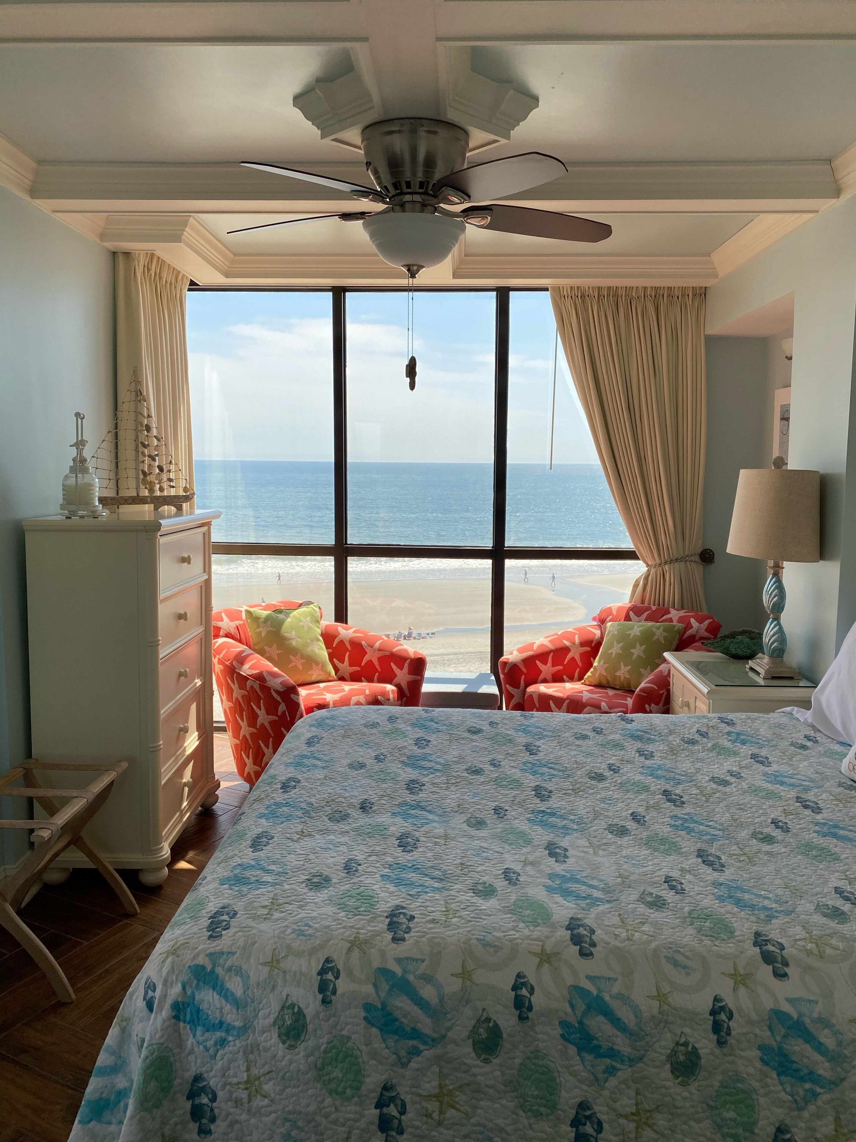 Starfish Bay- Romantic Oceanfront couples suite- NEW LISTING