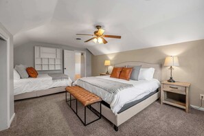 5 bedrooms, desk, iron/ironing board, travel cot