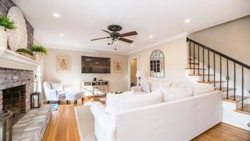 TV, fireplace, offices