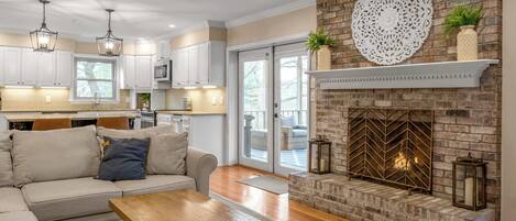 TV, fireplace, offices