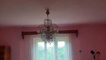 1 bedroom, in-room safe, iron/ironing board, free WiFi