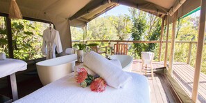 Couples treatment room(s), sauna, steam room, body treatments - Adventure Pad At Camp Bay Retreat (Cape Town)
