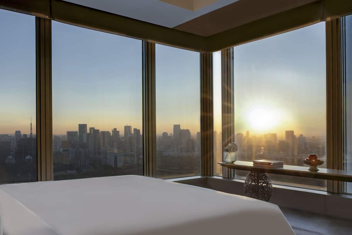 premier studio | 1 bedroom, minibar, in-room safe, desk