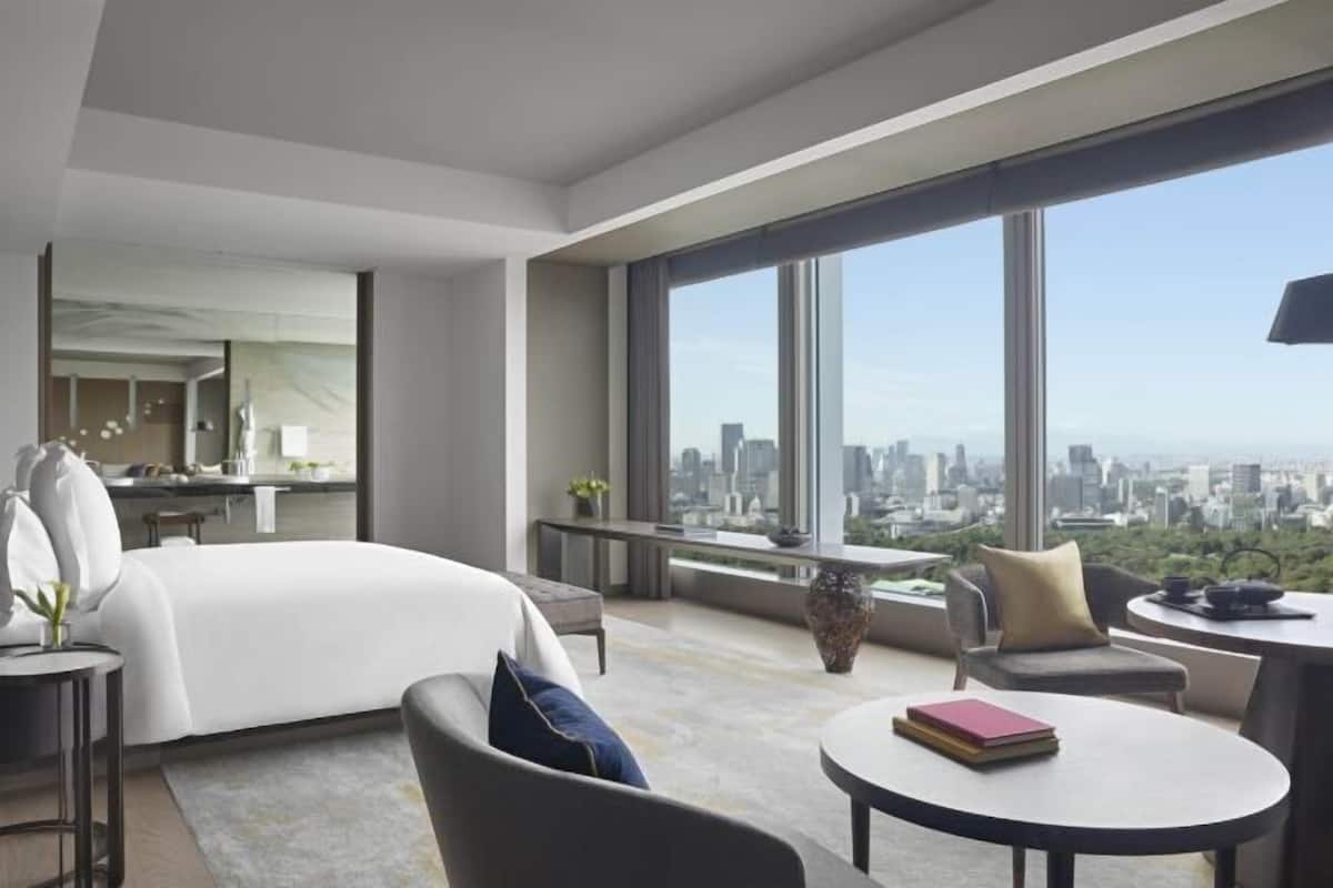 1 phòng ngủ, minibar, két bảo mật tại phòng, bàn