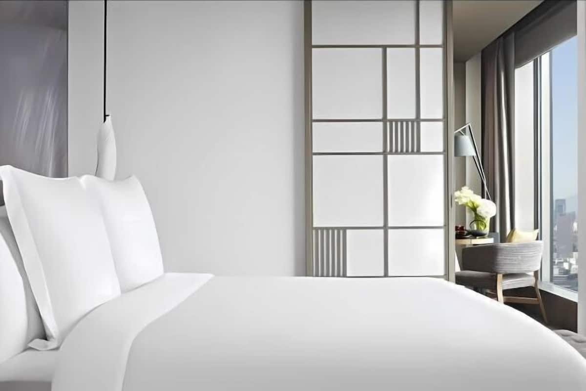 1 chambre, minibar, coffres-forts dans les chambres, bureau