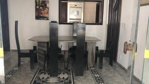 Dining - Skina Comfort - Stays & Events - Large House with Pool! (Guarujá)