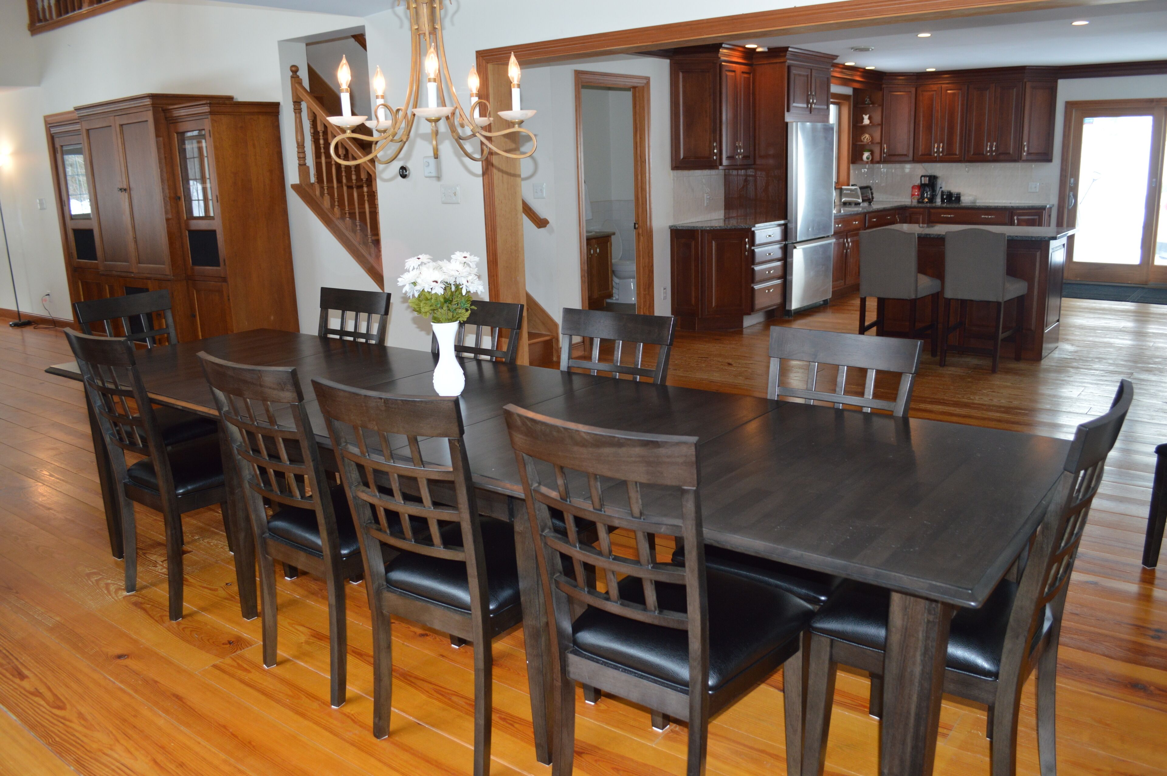 Hillside Lodge-North Wing: Sleeps 16, 5 br, 4.5 ba, 4,500 sq ft