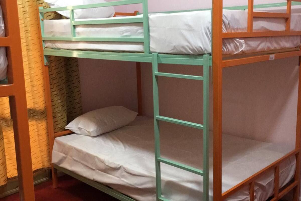 Free WiFi, bed sheets
