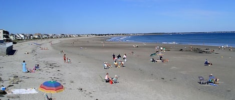 In Strandnähe, Liegestühle