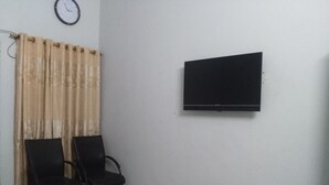 Exterior - Friend Guest House (Hyderabad)