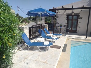 Outdoor pool - Villa with private pool, lovely views within easy walk to Vamos village (Vamos, Crete)