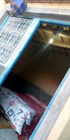 Single Room | Free WiFi, bed sheets
