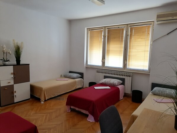 Shared Dormitory, Women only (4-Bed) | Premium bedding, laptop workspace, iron/ironing board, free WiFi