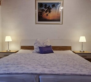 2 bedrooms, free WiFi, bed sheets