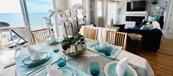 LUXURIOUS DIRECT OCEANFRONT,PRIVATE BEACH,AC,2BD2BA,BONUS LOFT,END UNIT,KAYAK