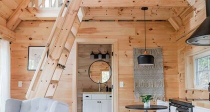 The Wingtip at Tiny Bluff