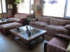 Lobby - La Roca de la Patagonia (Villa La Angostura)