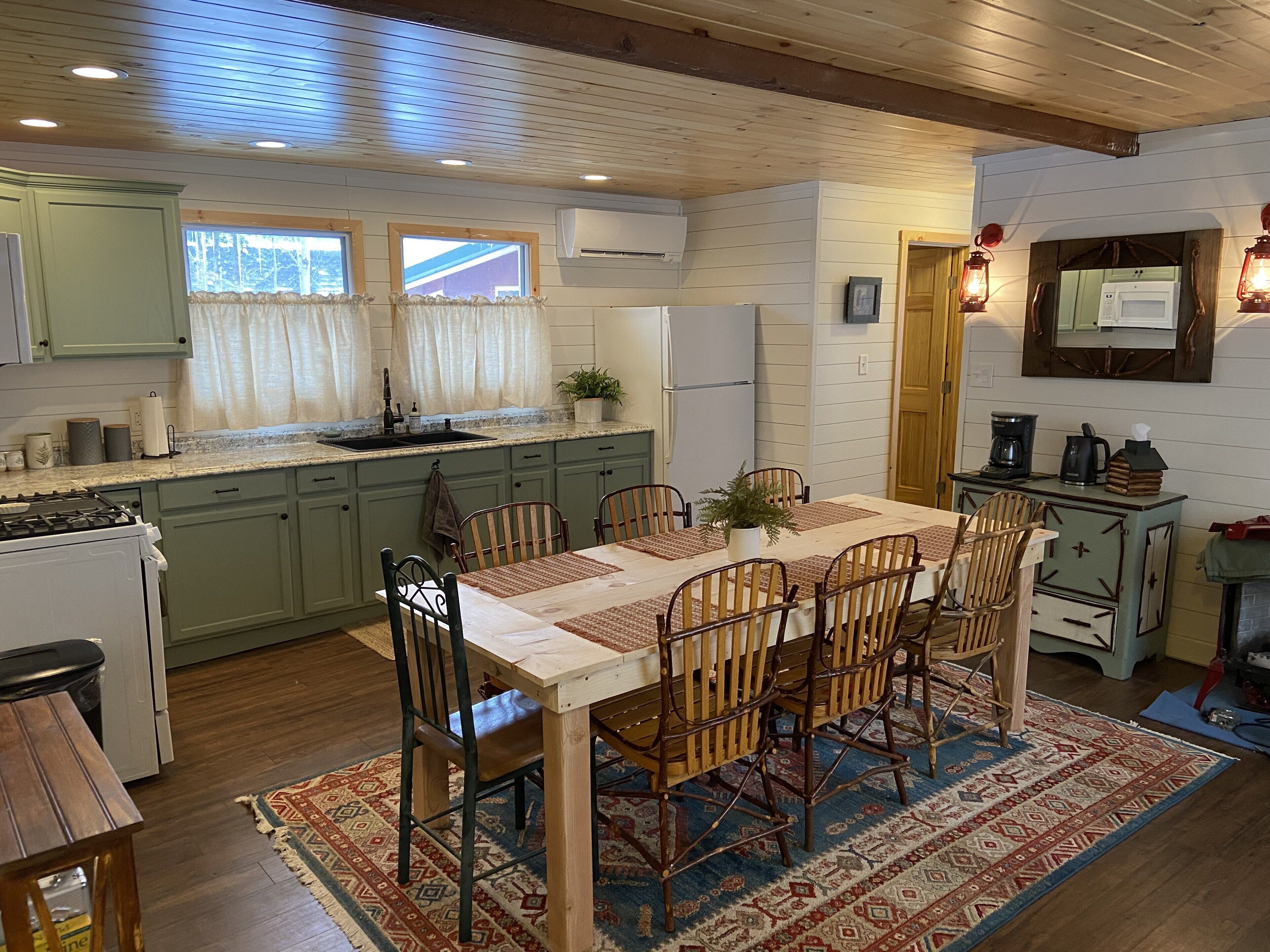  “The Red Fern Retreat”-completely renovated home waiting for you to enjoy!