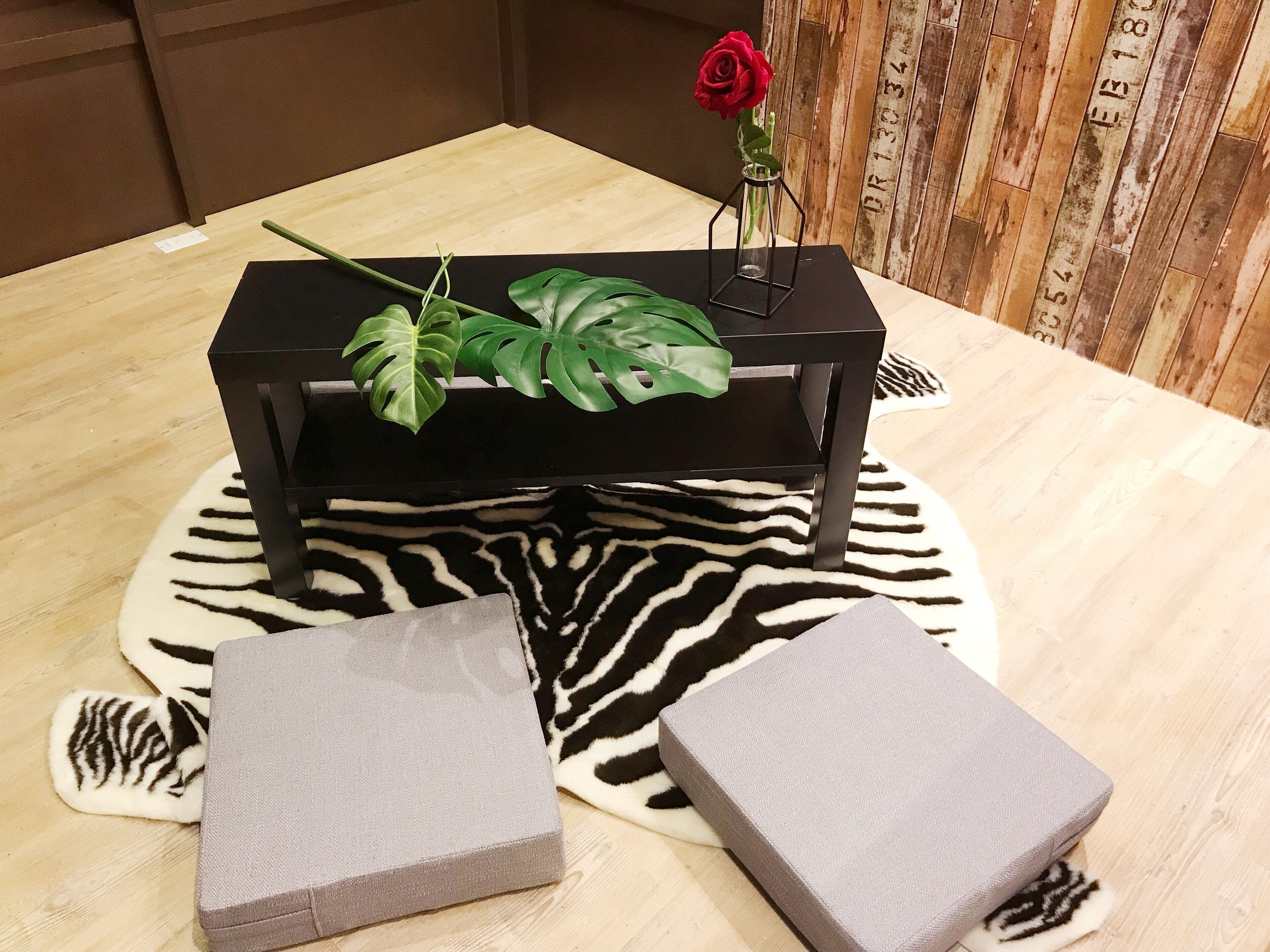 客房 (B) | 起居區 | 平面電視