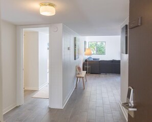 Condo | 2 quartos, escrivaninha, berços, Wi-Fi de cortesia