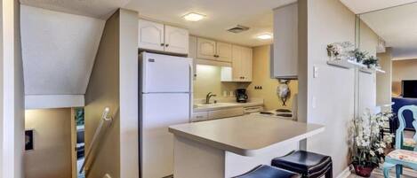 Condo | Private kitchen | Stovetop, dishwasher, cookware/dishes/utensils