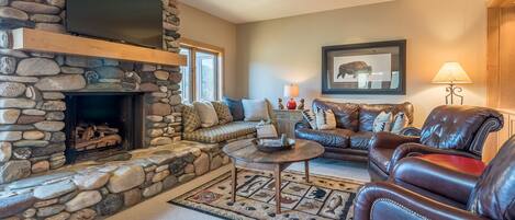 Fernseher, Kamin, Netflix, Streaming-Dienste