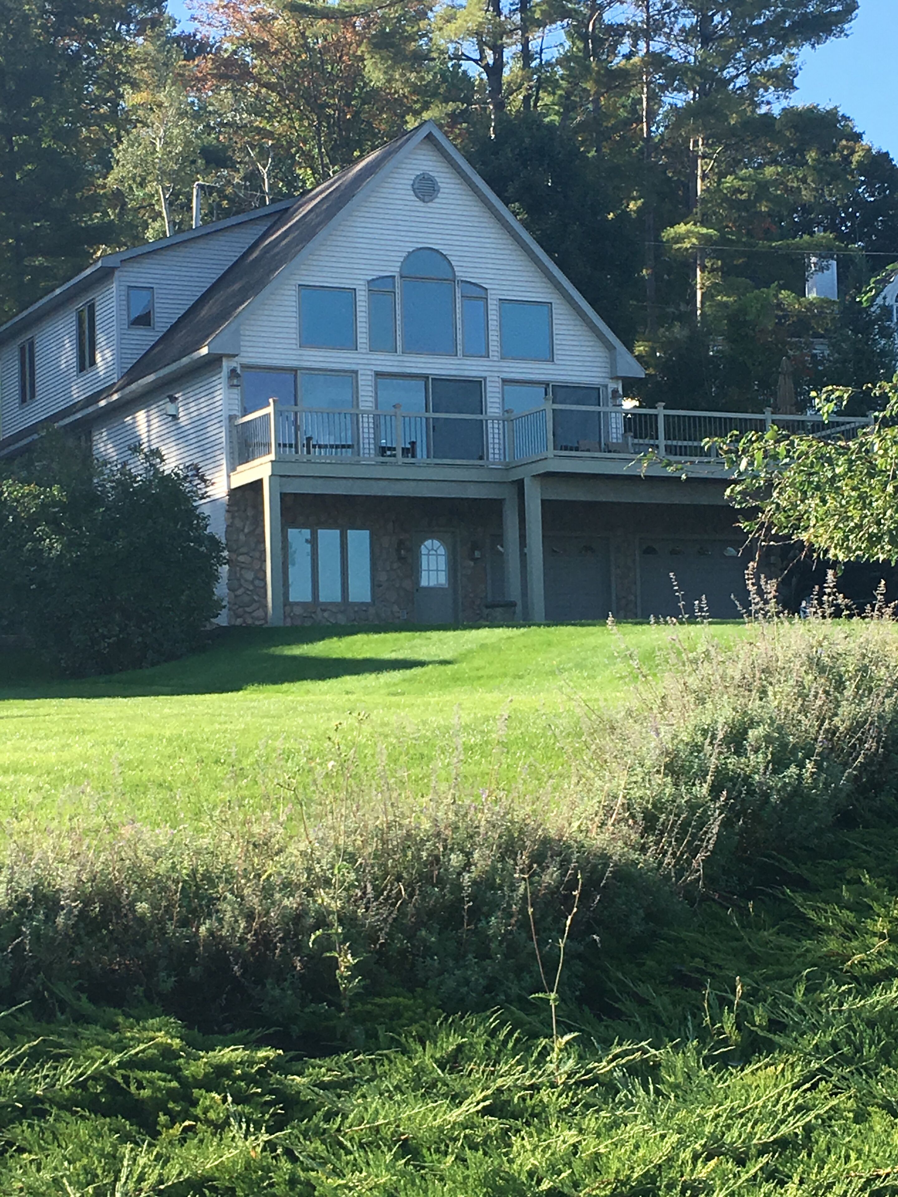 Lake   View   Chalet