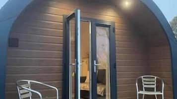 Cabin, Ensuite | Exterior