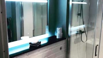 Deluxe Double Room, Ensuite | Bathroom