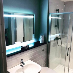 Deluxe Double Room, Ensuite | Bathroom