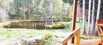 Cottage at Lac de Chaumeçon with private pond