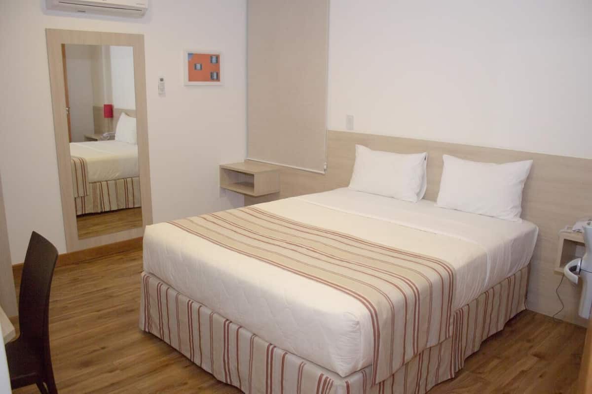 Double Room | Minibar, in-room safe, desk, soundproofing