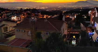 Bright house with views and private pool