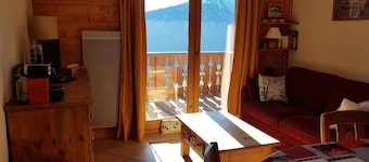 Location appartement 5 personnes ski au pied avec accès Domaine des Saisies