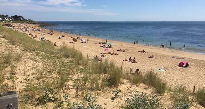 Sea view ......... 50 m from the beach