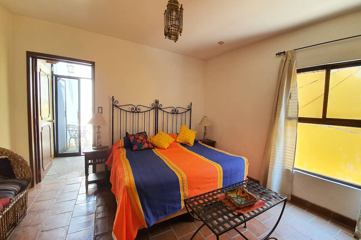 Deluxe Double Room | Free WiFi, bed sheets