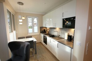 Køleskab, mikrobølgeovn, ovn, opvaskemaskine