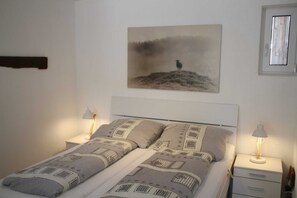 Unclassified image, 2 of 15, button