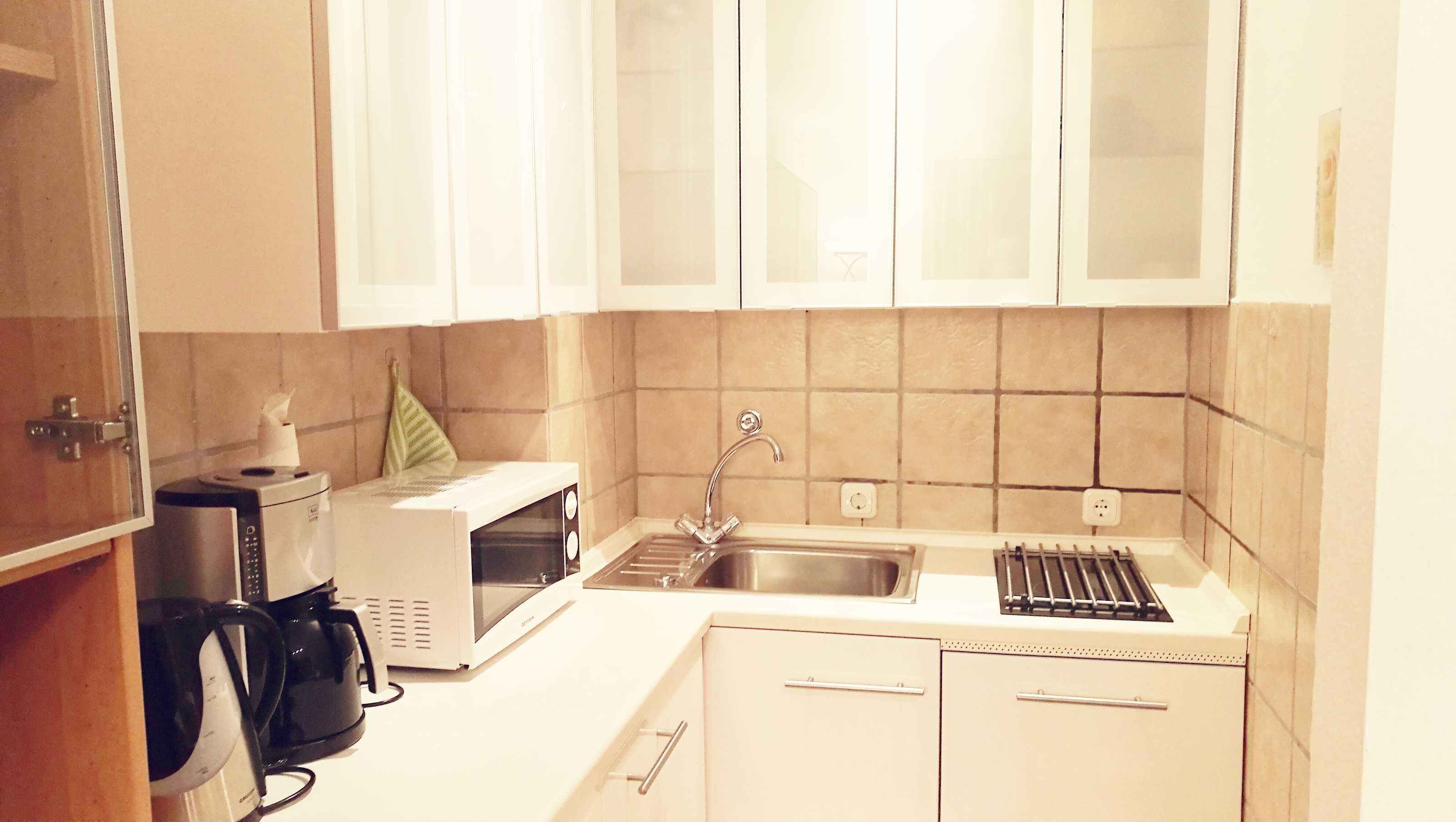 Fridge, microwave, dishwasher, coffee/tea maker