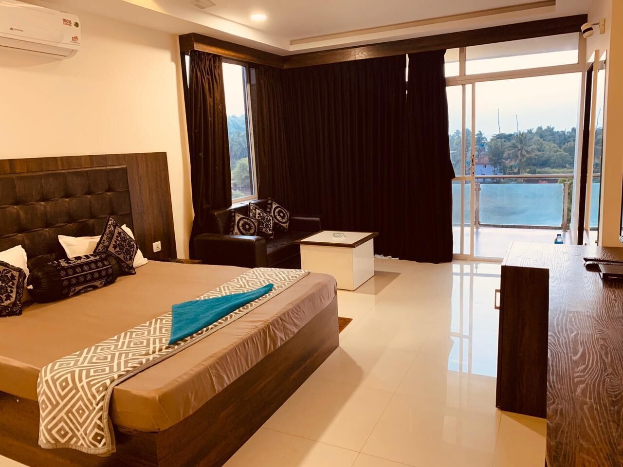 奢华双人房 | 特色家居、免费 WiFi